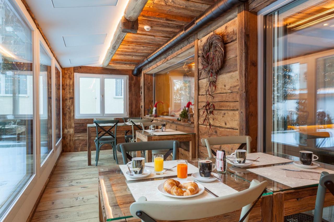Hotel Jaegerhof Zermatt Exterior photo