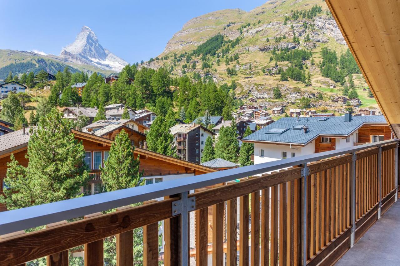 Hotel Jaegerhof Zermatt Exterior photo